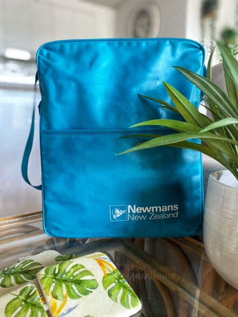 Retro NZ Newmans Travel Bag